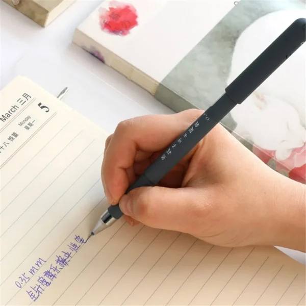 4 Pcs/lot Cartoon Erasable Pen 0.35mm Cute Panda Pig Kawaii Gel Pen Easy To Rub Magic Ballpoint For School Writing Girls Gifts